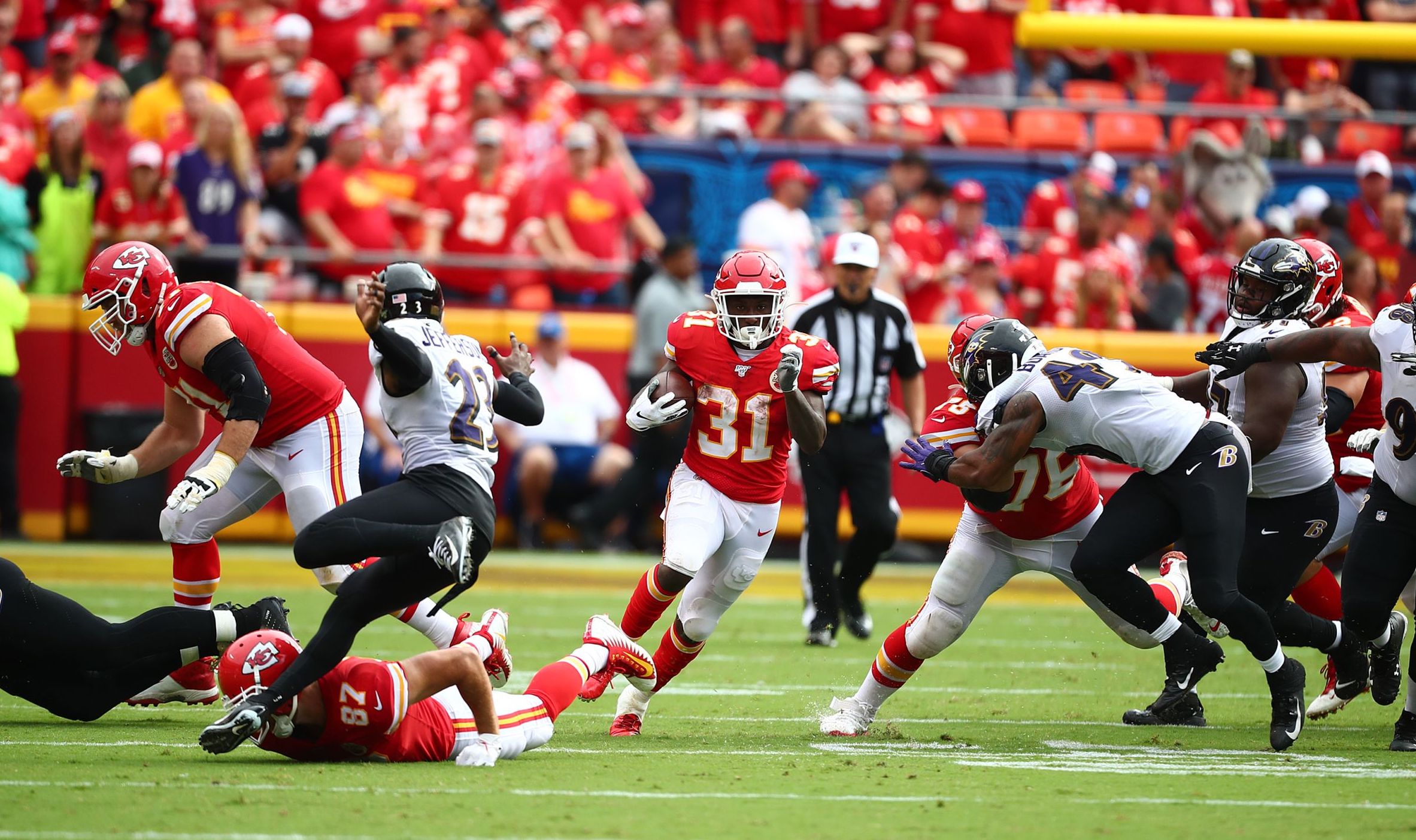 Chiefs Outwit, Outlast Ravens 33-28